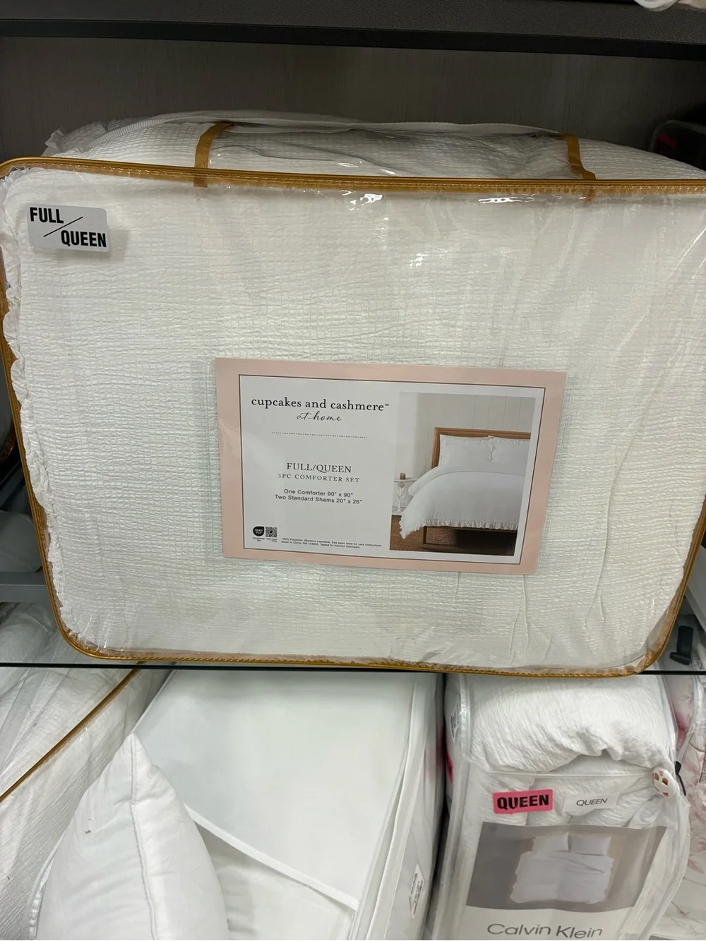 cupcakes & cashmere White Full/Queen Textured Comforter Set